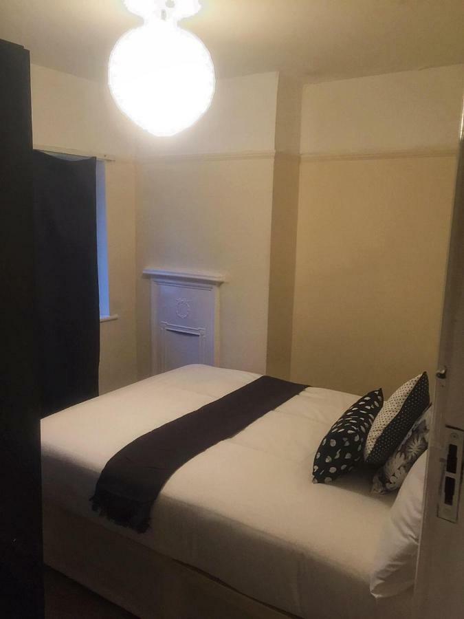 North London Cottage 外观 照片
